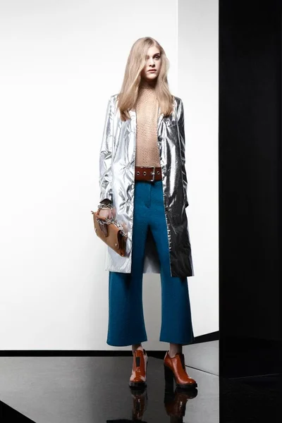 Look 3